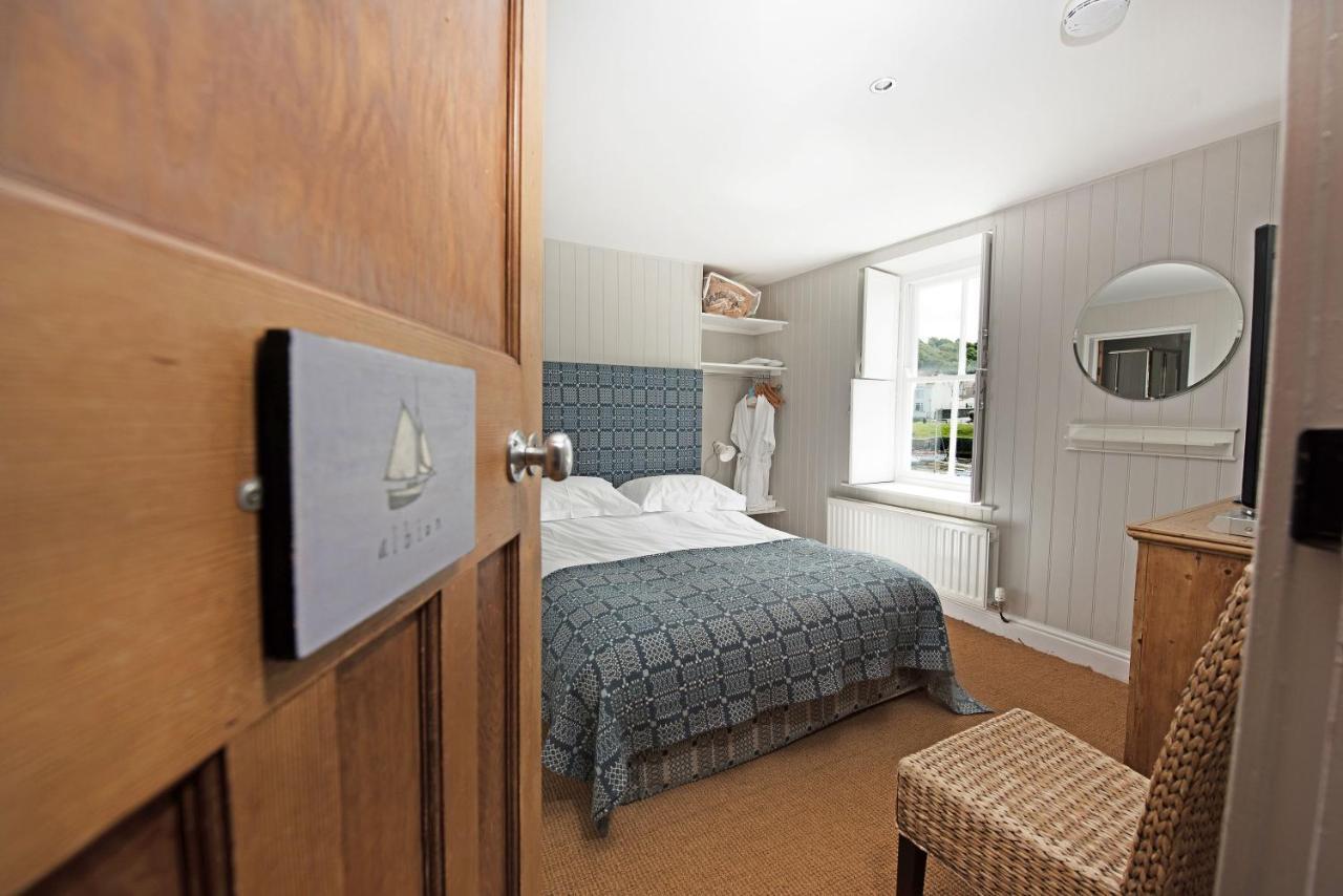 Harbourmaster Hotel Aberaeron Exterior foto